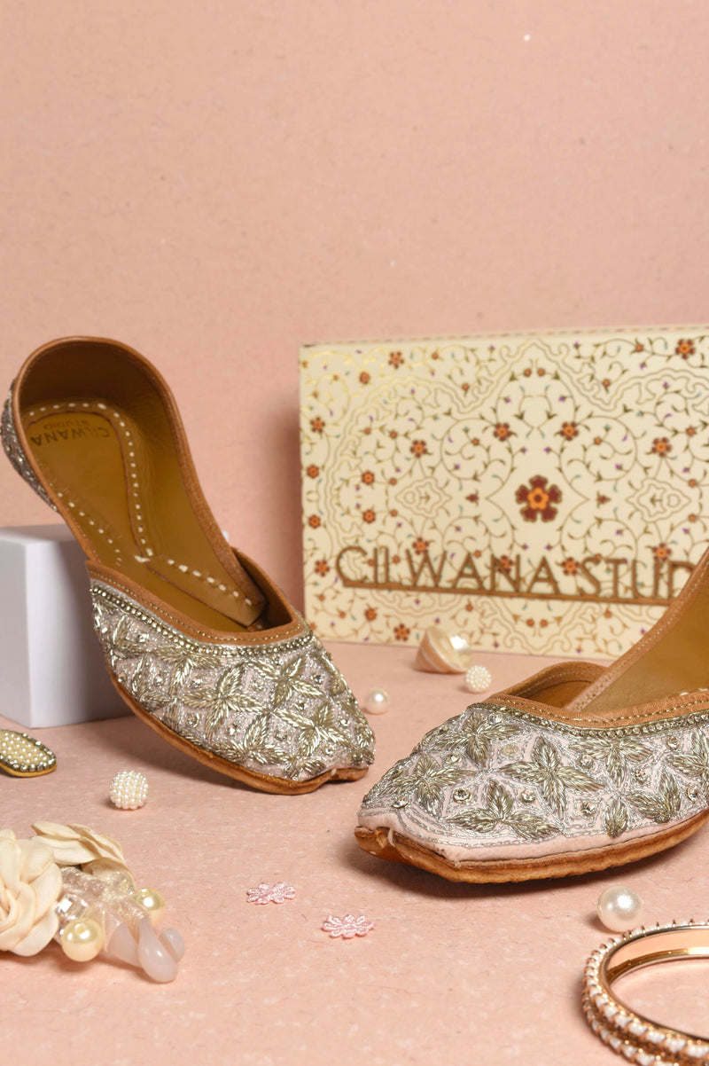 Baby Pink Heavy Dhabka Jutii — product detail