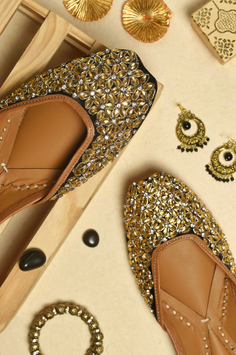 Black Kundan Jutti — product detail