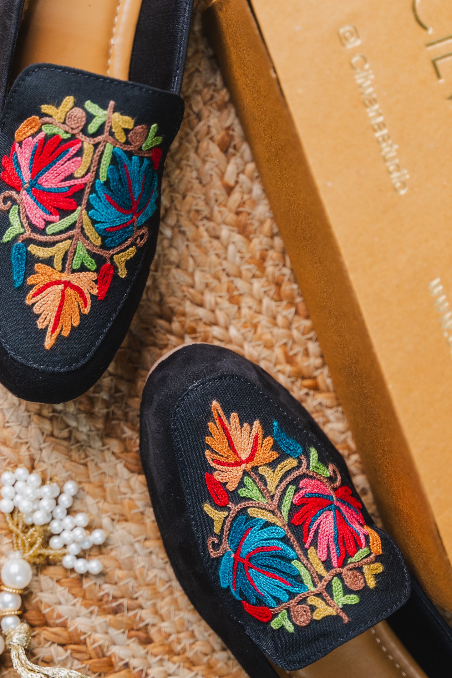 Black Multi Chinar Aari Shoes