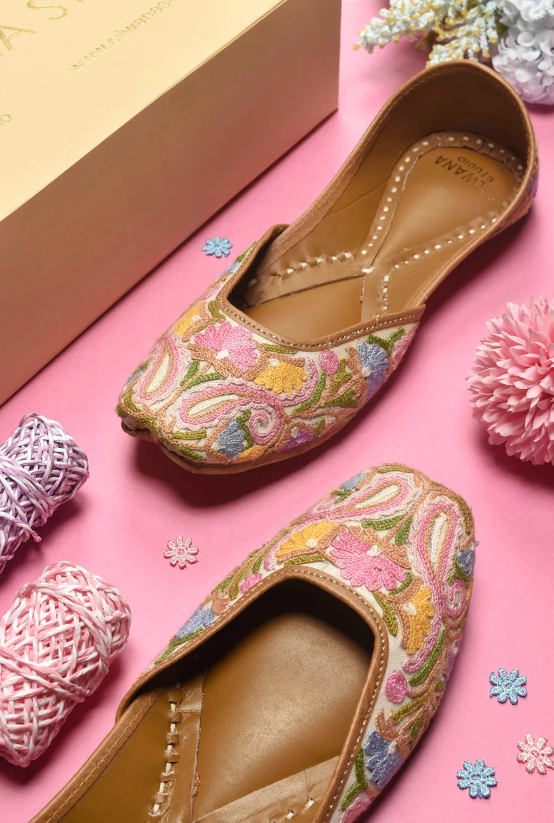 باستيل متعدد اللوز آري — product detail