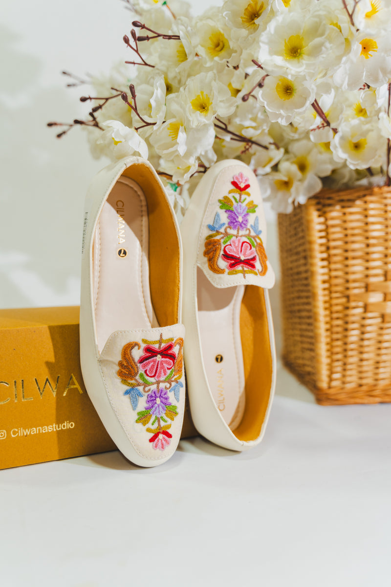 White Multi Floral Aari Shoes — product detail