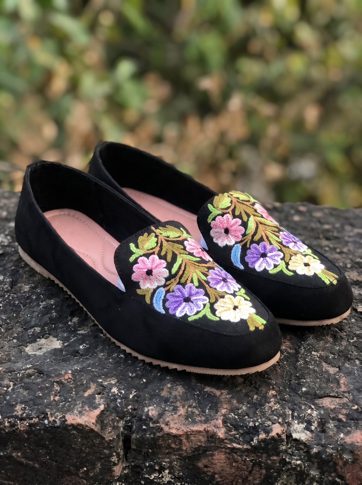 Black Floral Aari Shoes