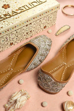 Baby Pink Heavy Dhabka Jutii
