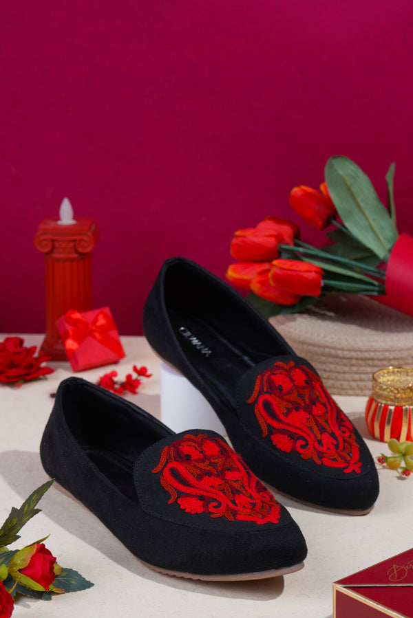 Black & Red Almond Aari Shoes