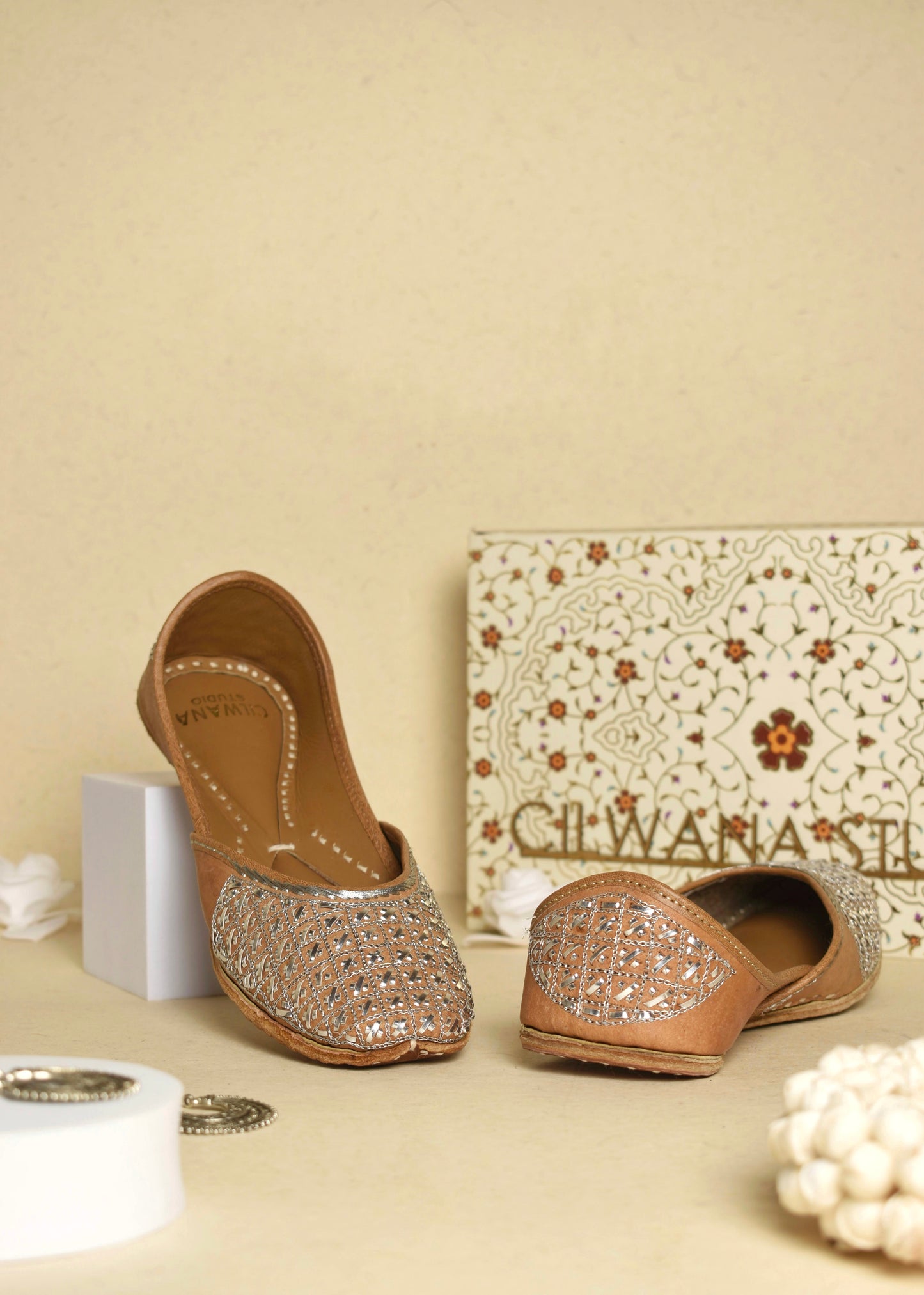 Silver Pitta Cross Jutti