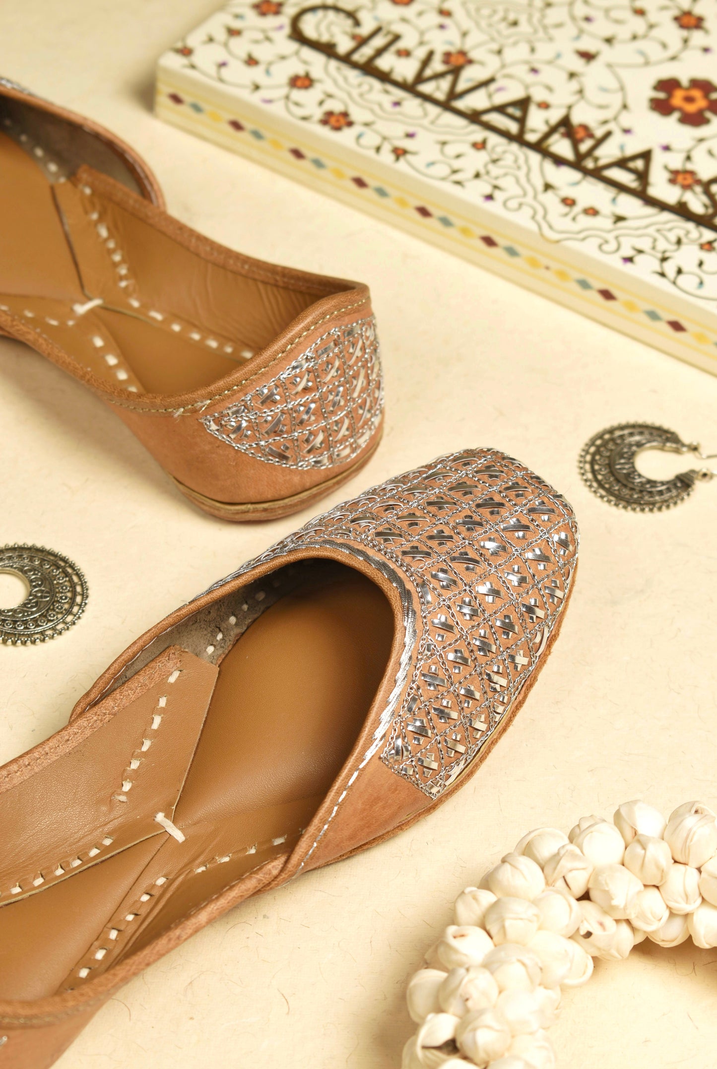 Silver Pitta Cross Jutti