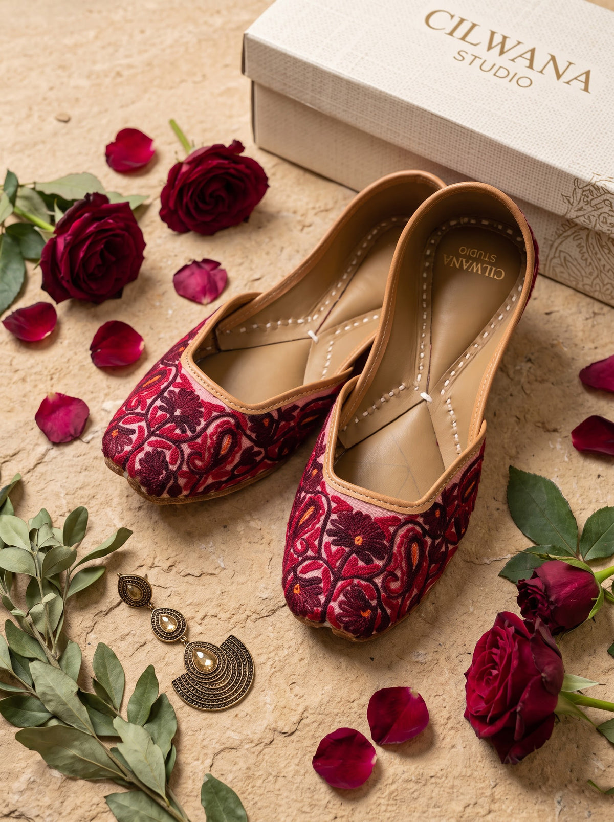 Maroon Floral  Aari jutti