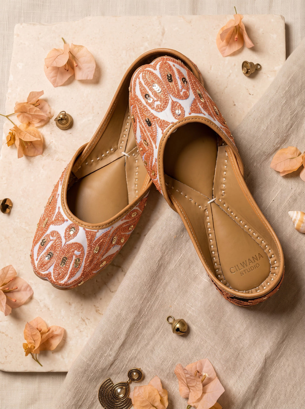 Black White Copper Tilla Jutti
