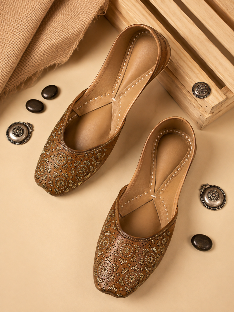 Leather Circle Zari — product detail